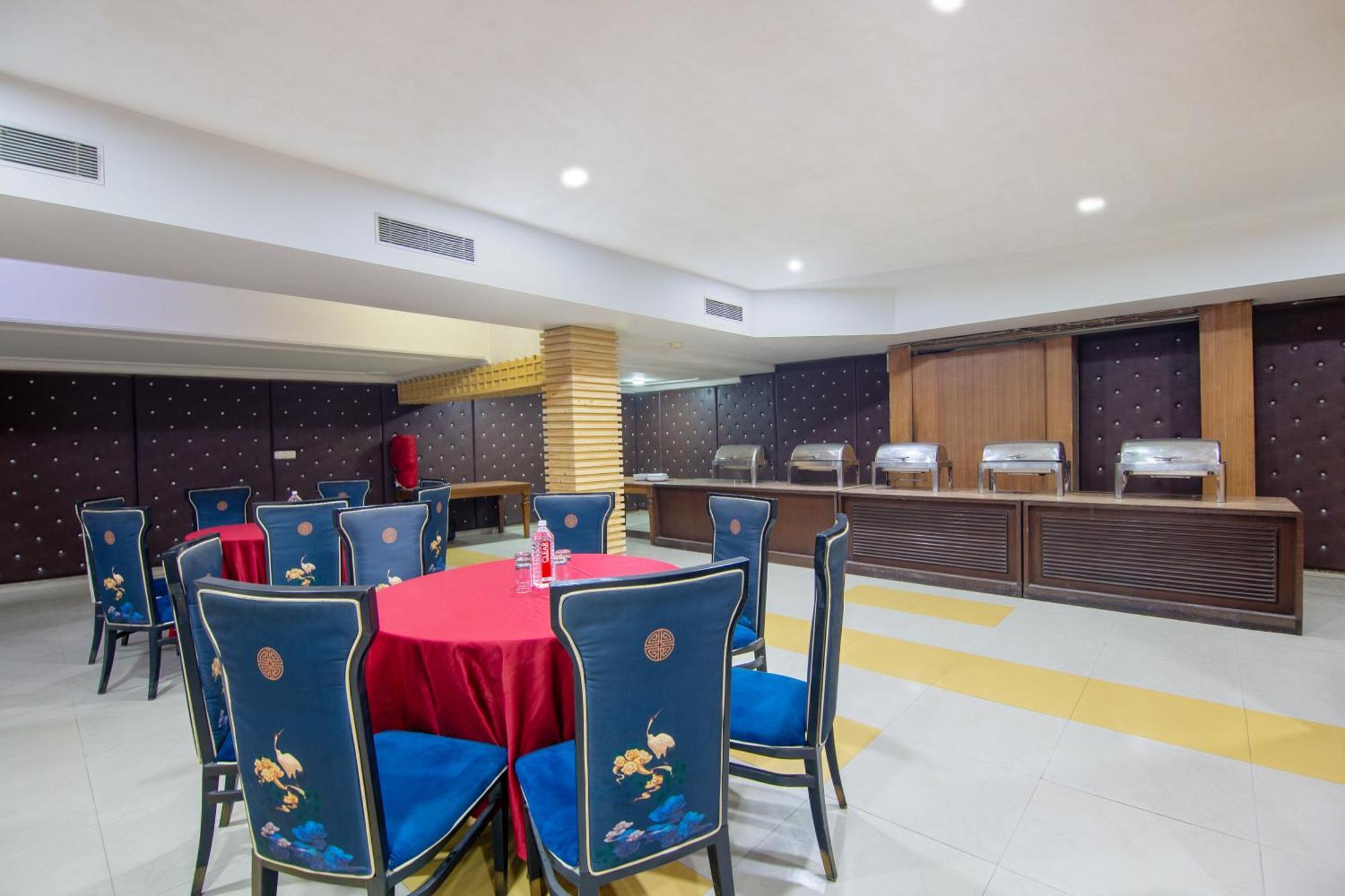 Hotel Lohmod At National Highway 8 - Free Airport Transffer New Delhi Exteriör bild