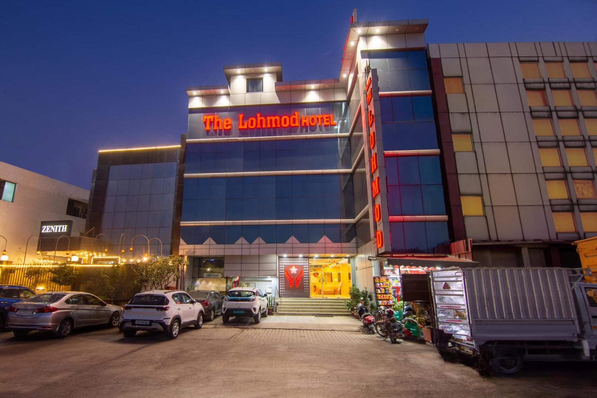Hotel Lohmod At National Highway 8 - Free Airport Transffer New Delhi Exteriör bild