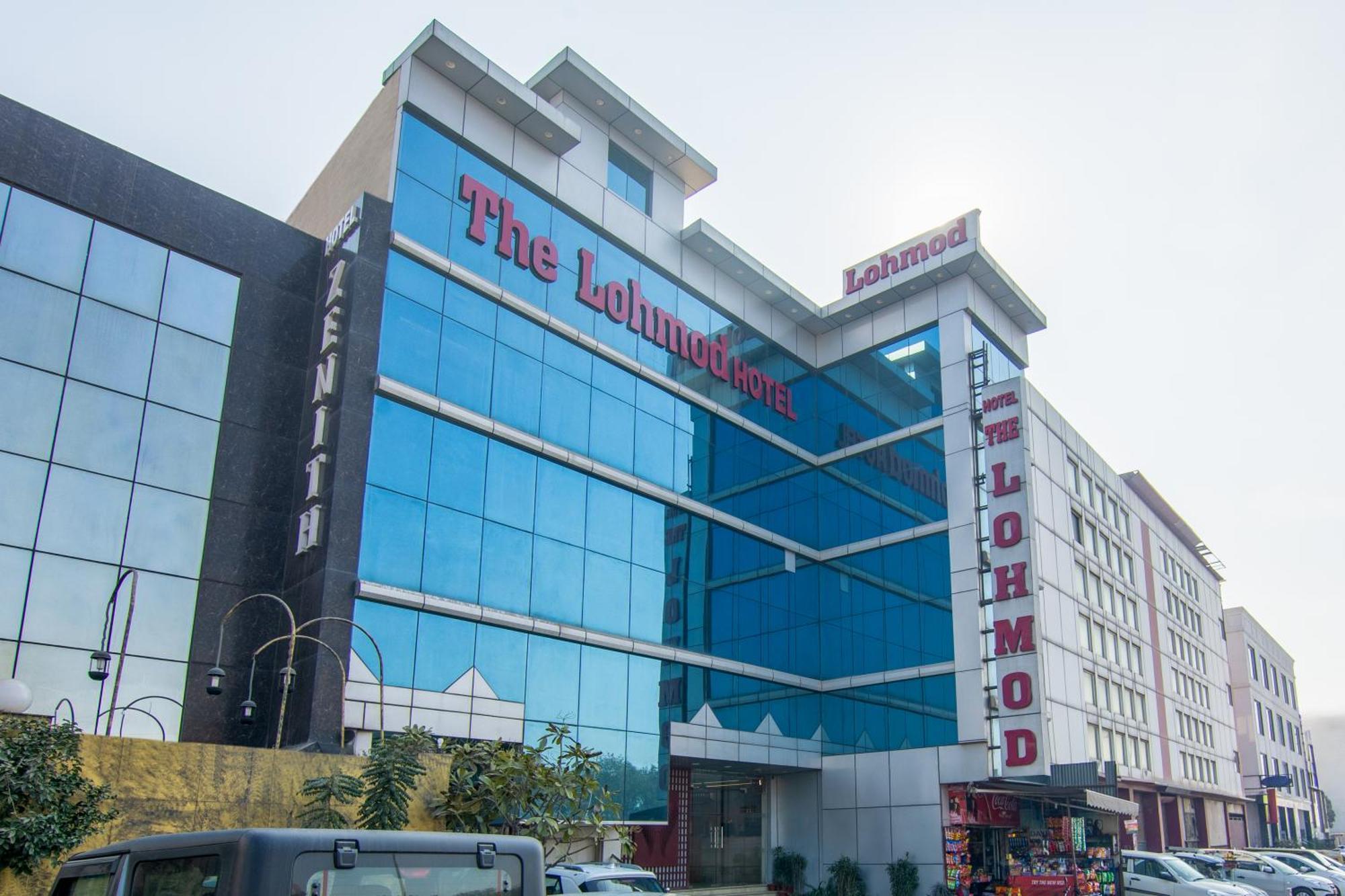 Hotel Lohmod At National Highway 8 - Free Airport Transffer New Delhi Exteriör bild
