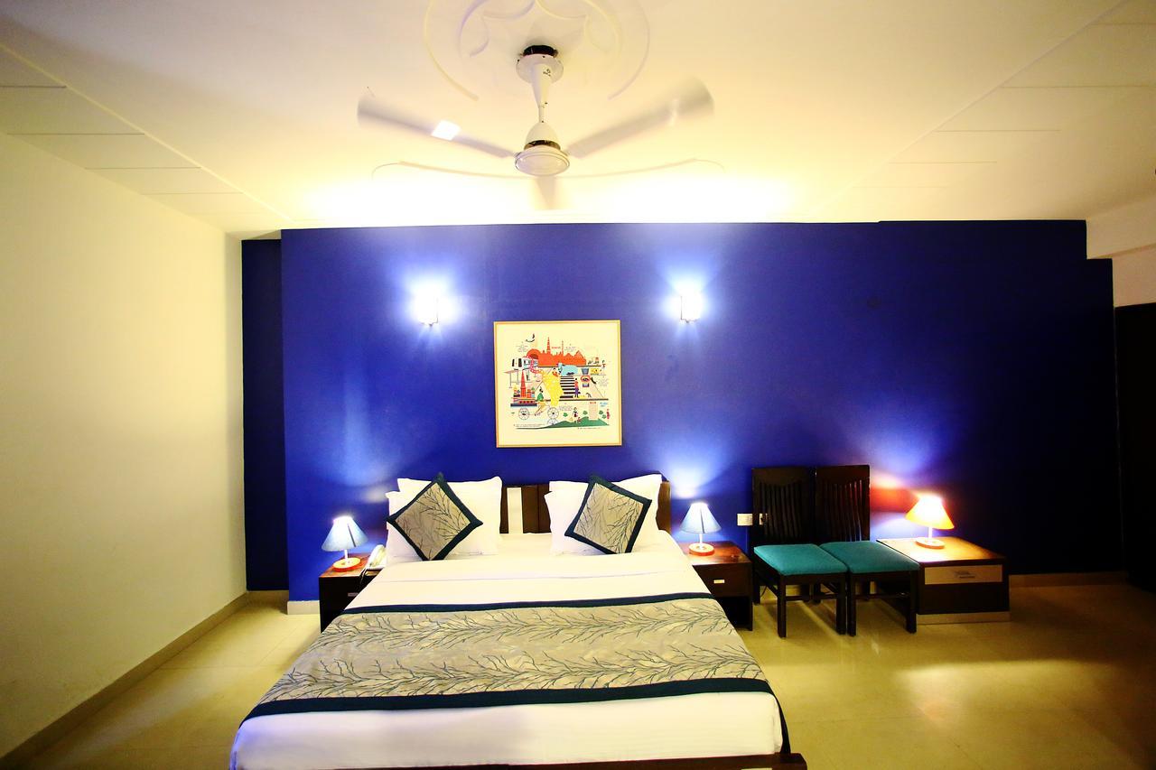 Hotel Lohmod At National Highway 8 - Free Airport Transffer New Delhi Exteriör bild