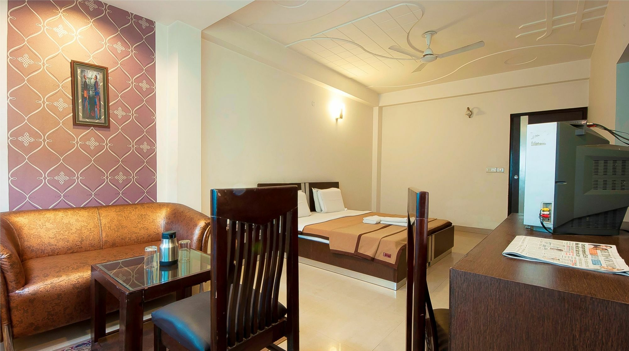 Hotel Lohmod At National Highway 8 - Free Airport Transffer New Delhi Exteriör bild